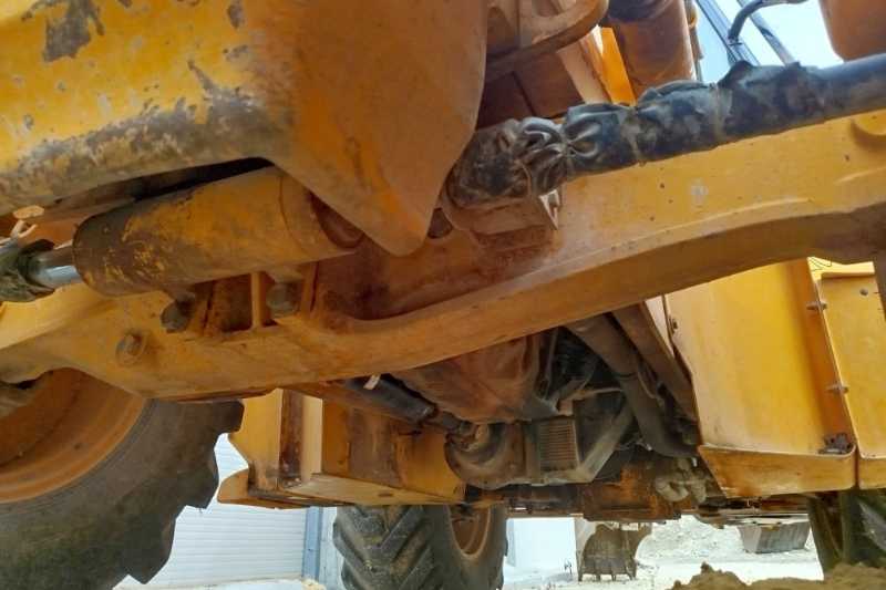 OmecoHub - Immagine JCB 4CX